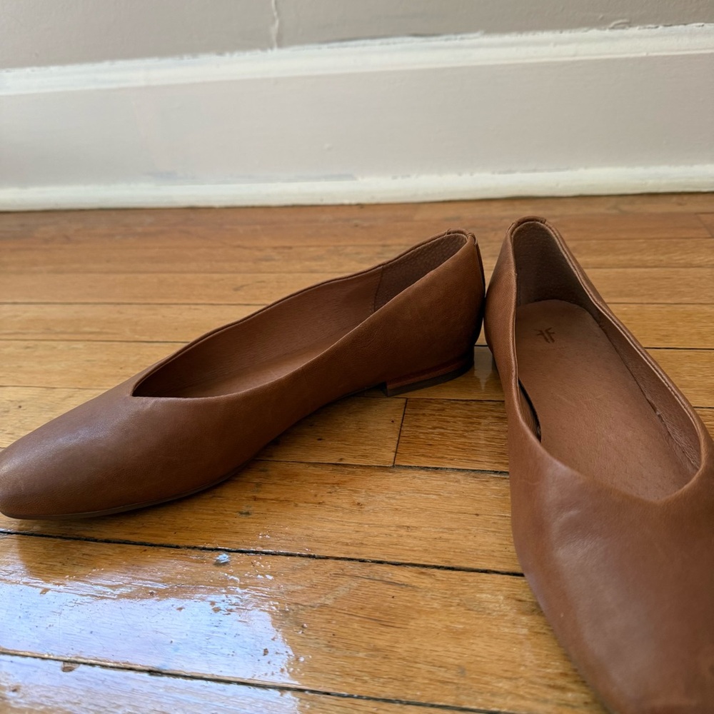 Frye Leather Ballet Flats NIB - Picture 4 of 9
